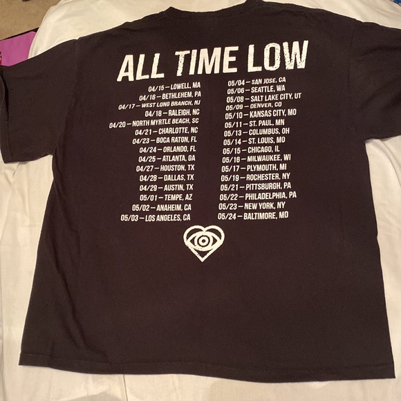 Vintage All Time Low Concert Shirt - Picture 4 of 4